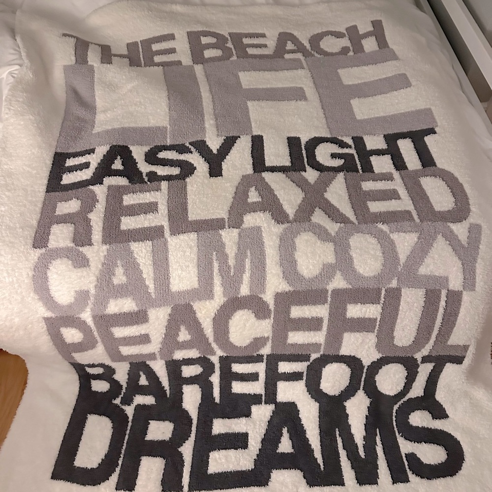 Barefoot Dreams CozyChic Beach Life Blanket